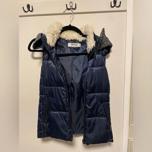 ONLY small  navy tweed vest